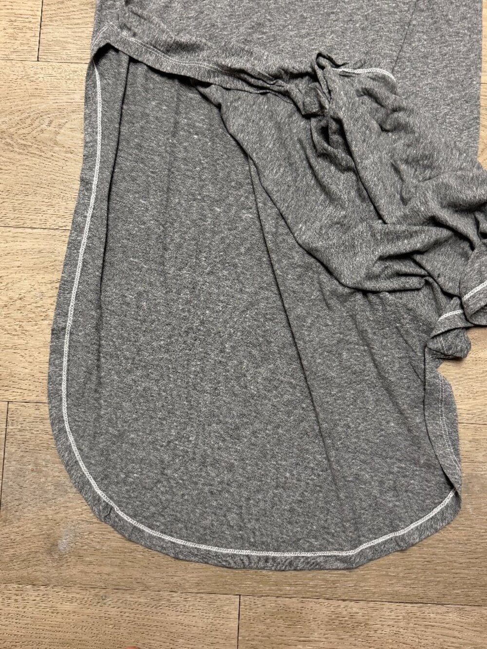 The Great Dress Long SLeeve Knotted Tee Size 0 Heather Gray NWT USA Made - Picture 4 of 16